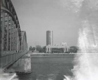 Lomografie Cologne: Hohenzollernbrücke