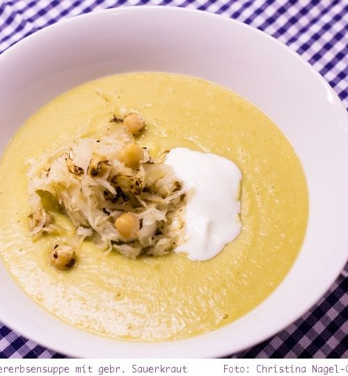 Rezept: Kichererbsensuppe mit gebratenem Sauerkraut