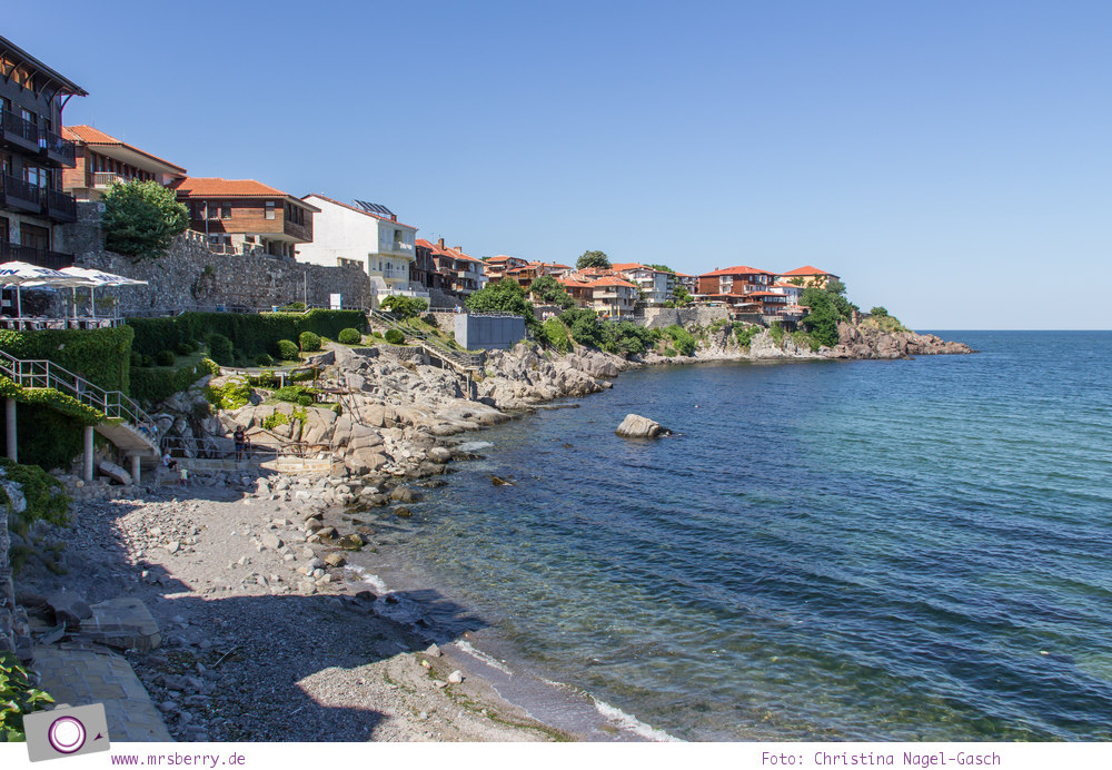 Schwarzmeerküste in Bulgarien - herrliche Aussicht von Sozopol auf das Meer