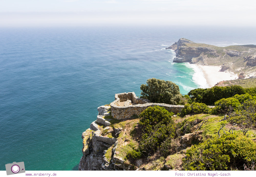 Südafrika: am alten Leuchtturm von Cape Point - Blick auf Diaz Beach und Cape of Good Hope