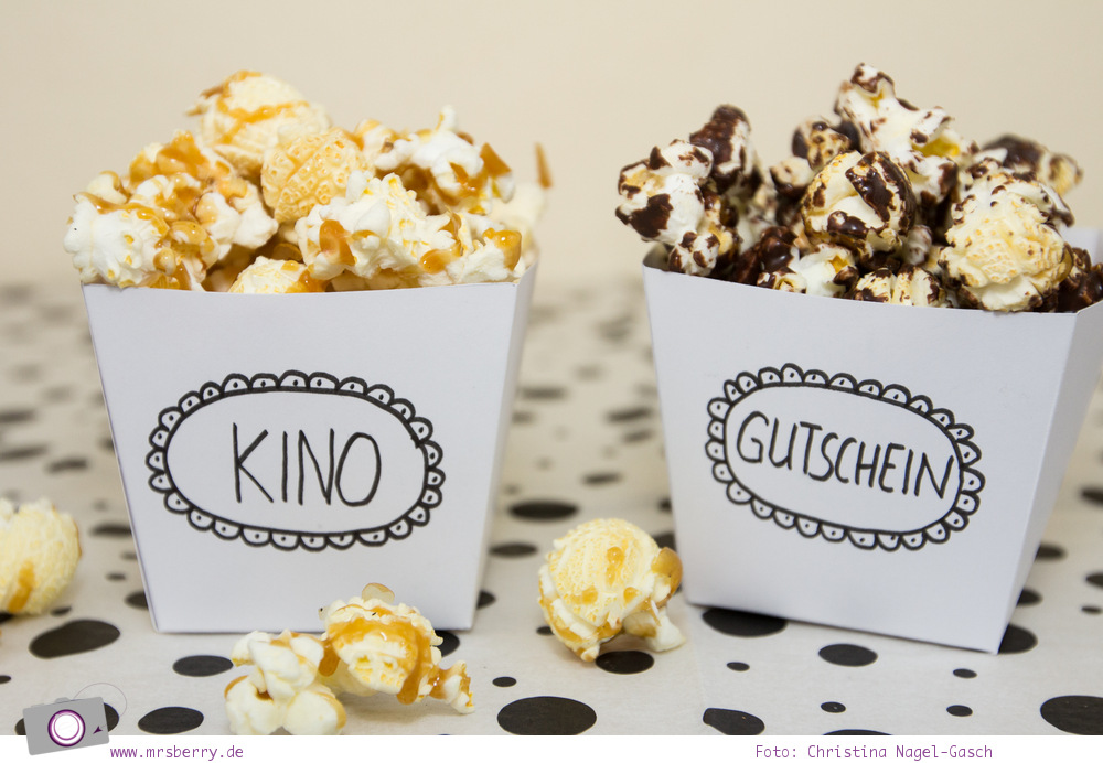 Geschenktipp DIY: Kino Gutschein basteln mit selbstgemachtem Popcorn und Schoko-Frischkäse Muffins