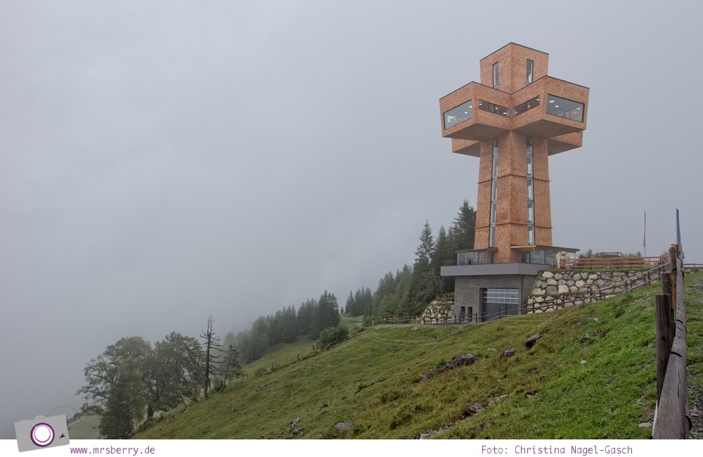 Familienurlaub im PillerseeTal: Jakobskreuz auf dem Aussichtsberg Buchensteinwand