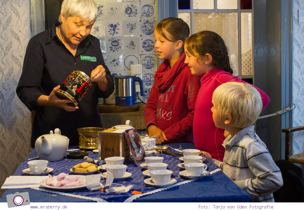 Norddeich: 16 Freizeittipps für Familien an der Nordsee - Teemuseum in Norden