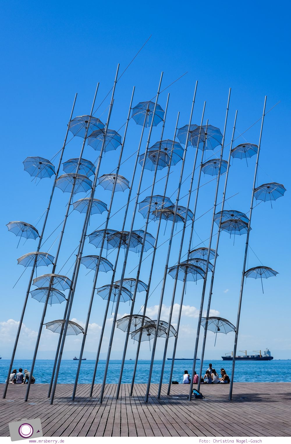 Griechenland: Sehenswürdigkeiten in Thessaloniki - ein Stadtrundgang in 4 Stunden: Skulptur Regenschirme