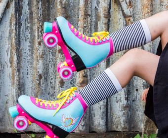 Outdoor Spaß mit Hudora - die coolen Rollschuhe Disco Skate Wonders für Mädchen im MrsBerry Test