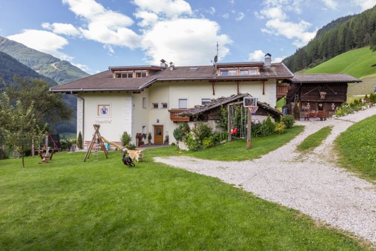 Bauernhofurlaub in Südtirol mit Roter Hahn | Voppichlhof | Reisebericht MrsBerry Familienblog & Reiseblog