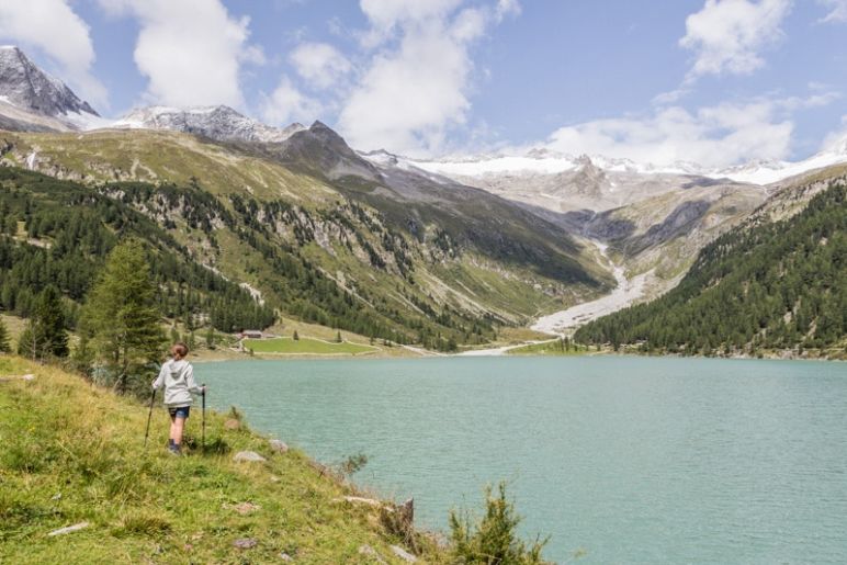 Familienwanderungen im Ahrntal in Südtirol - Neves-Stausee mit Neves Alm und Almkäserei | MrsBerry Familienreiseblog