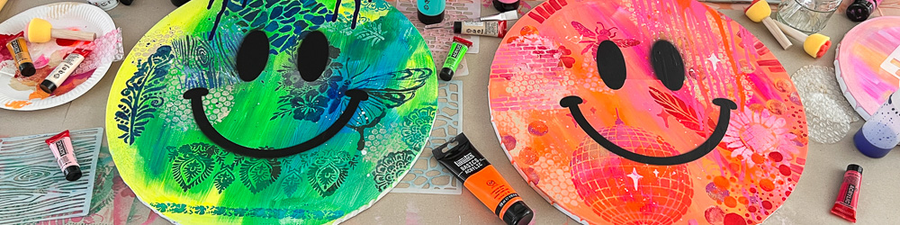 Zwei Happy Face Art Leinwände in Rosa-Orange und Grün-Blau